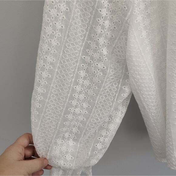 Women's Supply & Demand Daphne White Lace Sleeve Blouse Top Medium Oversized - Picture 4 of 8